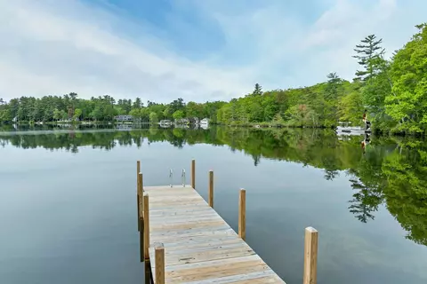 84 86 Governor Wentworth Hwy, Tuftonboro, NH 03853