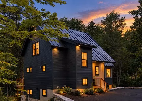 84 86 Governor Wentworth Hwy, Tuftonboro, NH 03853