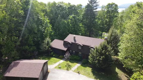 78 Hillside Dr, Derby, VT 05829