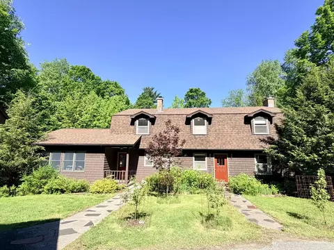 78 Hillside Dr, Derby, VT 05829