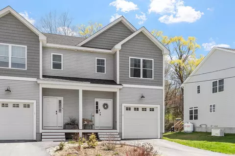 71 Cedar St #2, Hopkinton, NH 03229