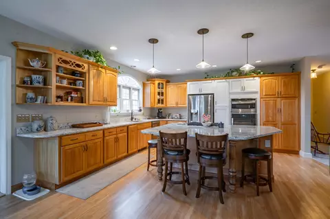 Kitchen - 51 Old Town Road Ext, Epsom, NH 03234 photo 10 of 10