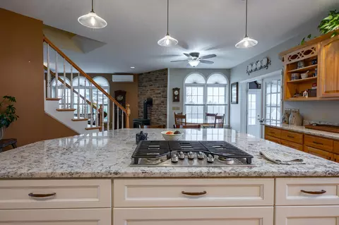 Kitchen - 51 Old Town Road Ext, Epsom, NH 03234 photo 7 of 10
