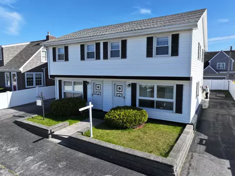 8 Nashua St #A & B, Seabrook, NH 03874