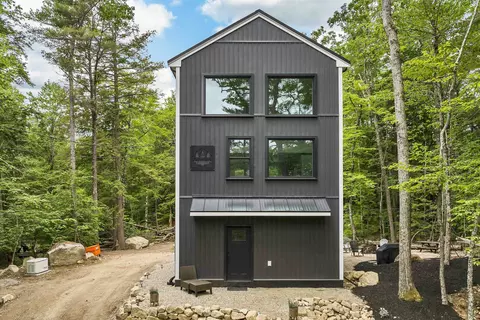 111 Towle Farm Rd, Wakefield, NH 03830