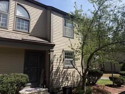 1465 Hooksett Rd #207, Hooksett, NH 03106