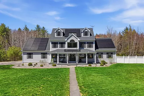 80 Karlin Rd, Fremont, NH 03044