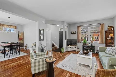 Living - 360 Zephyr Rd, Williston, VT 05495 photo 4 of 5
