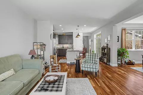 Living - 360 Zephyr Rd, Williston, VT 05495 photo 2 of 5