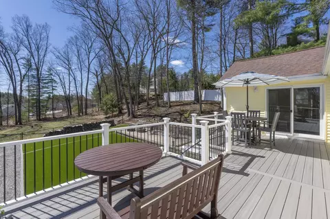 45 Damon Ave, Nashua, NH 03064
