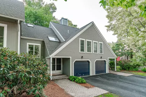 23 Goldfinch Ln #U-89, Nashua, NH 03062