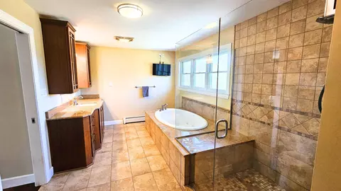 Bath - 320 Old Bow Rd, Weathersfield, VT 05156 photo 4 of 5