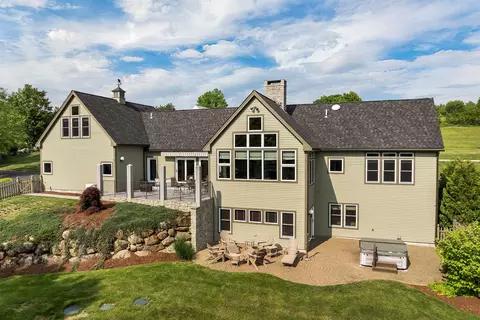 9 Quinn Rd, Hancock, NH 03449