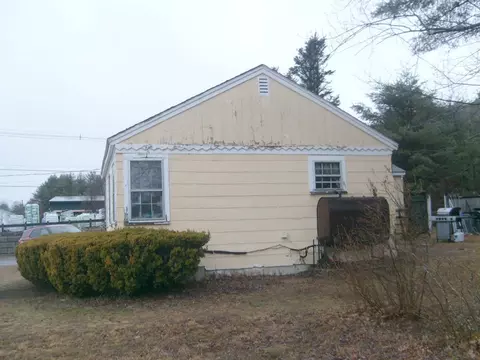Exterior - 4 North Ave, Ashland, NH 03217 photo 3 of 4