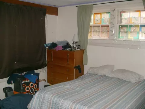 Bedroom - 4 North Ave, Ashland, NH 03217 photo 1 of 2