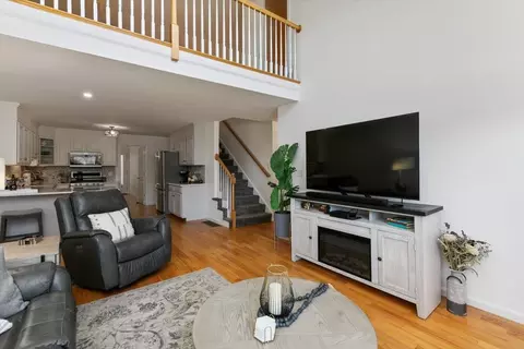Entry Way - 64 Brookview Rd, Windham, NH 03087 photo 1 of 5