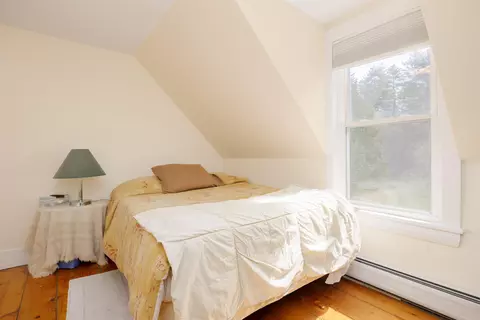 Bedroom - 111 E Gilson Ave, Hartford, VT 05059 photo 6 of 7
