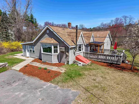 84 Hovey Rd, Londonderry, NH 03053