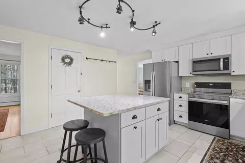 Kitchen - 16 Timmins Rd, Bow, NH 03304 photo 3 of 3