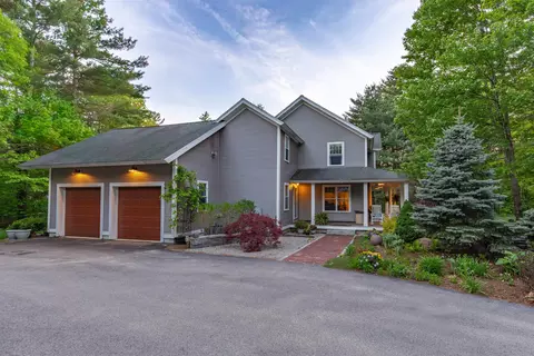 208 Benjamin Wentworth Dr, Tamworth, NH 03886