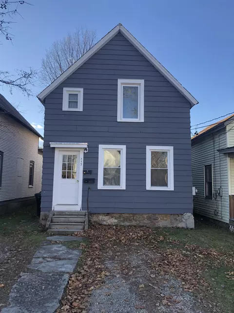 117 Putnam St, Bennington, VT 05201