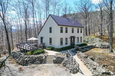46 Pickering Rd, Bartlett, NH 03812