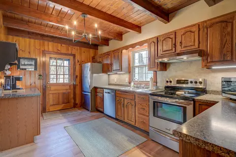 Kitchen - 46 Pickering Rd, Bartlett, NH 03812 photo 3 of 4