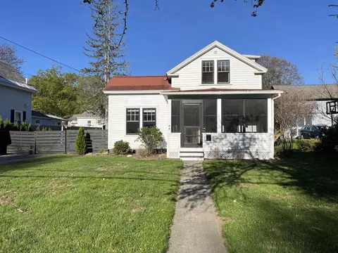 44 Cedar St, Brattleboro, VT 05301