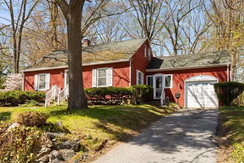 65 Mckinley Rd, Portsmouth, NH 03801