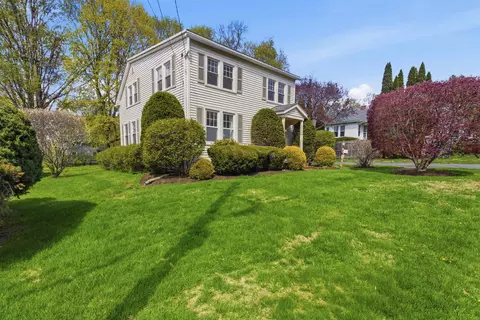 302 Prospect St, Bennington, VT 05201