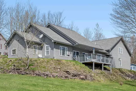 28 Goldsbury Woods Rd, Barre, VT 05641