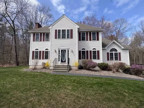 116 Fiddlehead Ln, Chester, NH 03036