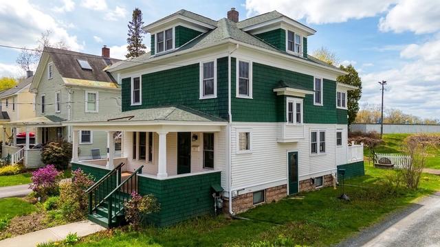 25 University Ter, Burlington, VT 05401