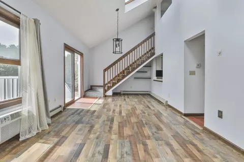 7 Corduroy Rd #24, Amherst, NH 03031