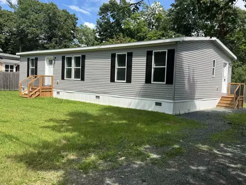 550 S Main St, Brattleboro, VT 05301