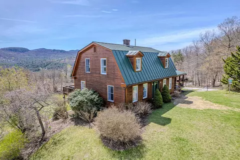 120 Dudley Rd, Middletown Springs, VT 05757
