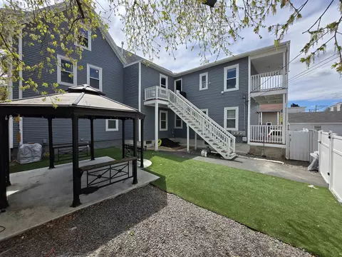 286 Lake Ave, Manchester, NH 03103