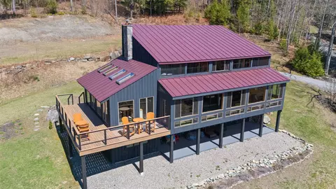 543 Vulture Mountain Rd, Stockbridge, VT 05772