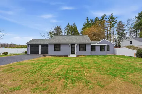 15 Walton Rd, Plaistow, NH 03865