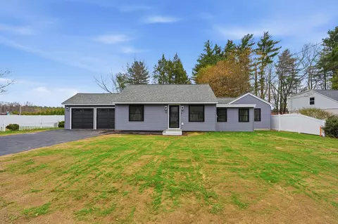 15 Walton Rd, Plaistow, NH 03865