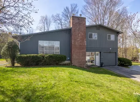 16 Giorgetti Blvd, Rutland, VT 05701