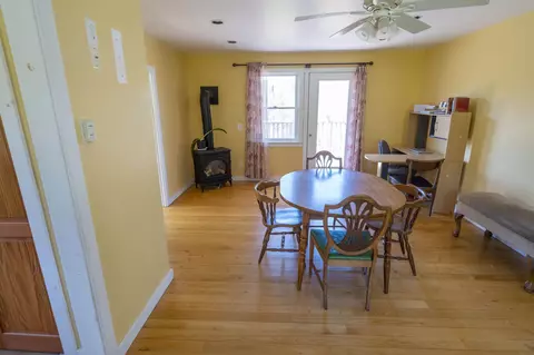 Dining - 246 Gray Rd, Plainfield, VT 05667 photo 2 of 4