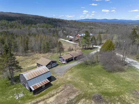 View/Area - 246 Gray Rd, Plainfield, VT 05667 photo 4 of 9