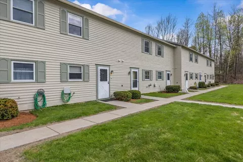 51 Densmore Dr, Essex Junction, VT 05452