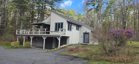 1608 Marsh Family Rd, White River Junction, VT 05001
