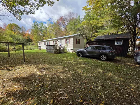 403 Cogswell St, Graniteville, VT 05654