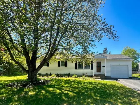 23 Forest St, South Burlington, VT 05403
