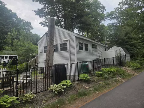 Exterior - 1 Second St, Windham, NH 03087 photo 2 of 19