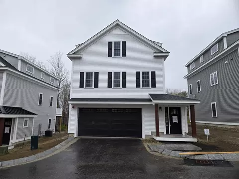 27 Eden Ln #4, Portsmouth, NH 03801