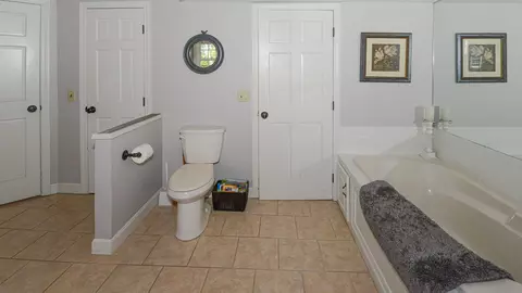 Bath - 99 W Main St, Denmark, ME 04022 photo 3 of 4